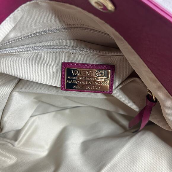 ⁀➷ Valentino by Mario Valentino Pink Leather Chain Strap Shoulder Purse (HB-19) - Picture 5 of 13